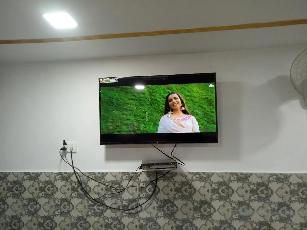Apartman Traveller Guest House Váránaszi